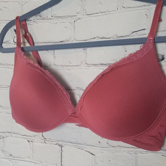 Talia 36 D Bra - Picture 2 of 4